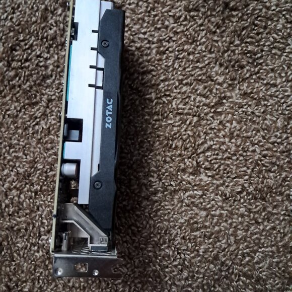 GeForce GTX 1050 Ti - Picture 4 of 7